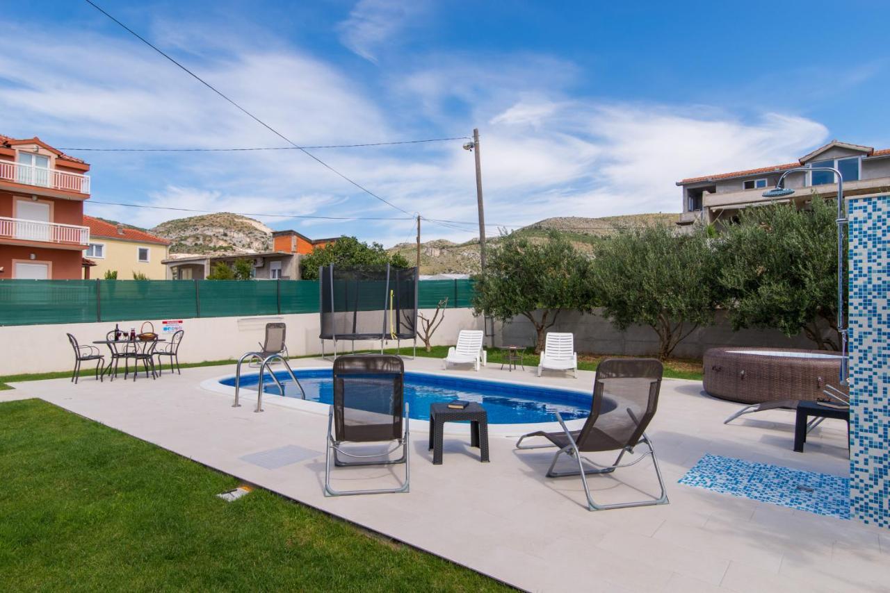 Villa Initium,Heated Pool All Season トロギール エクステリア 写真
