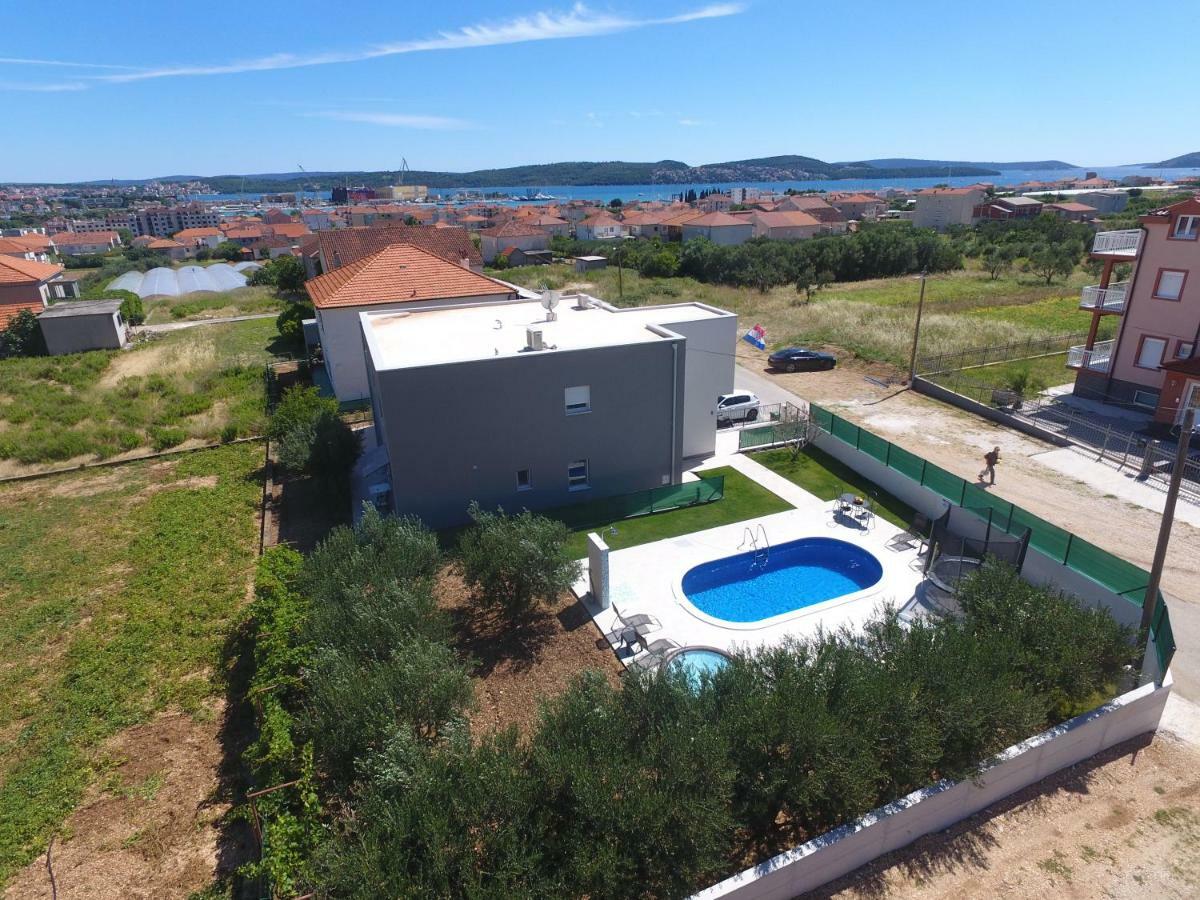 Villa Initium,Heated Pool All Season トロギール エクステリア 写真