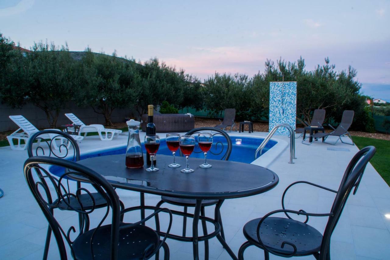 Villa Initium,Heated Pool All Season トロギール エクステリア 写真